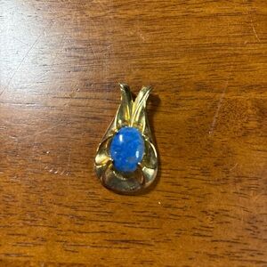 925 Sterling Silver   Vintage Lapis Lazuli Shiny Gold Plated Pendant